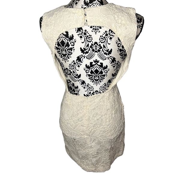 Zara Dress Ivory Sleeveless Open Back Size Small - Picture 6 of 8